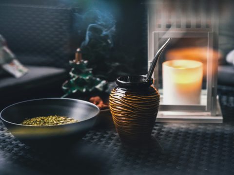 Cum transformi casa într-un spațiu senzorial: ghidul aromelor ambientale orientale